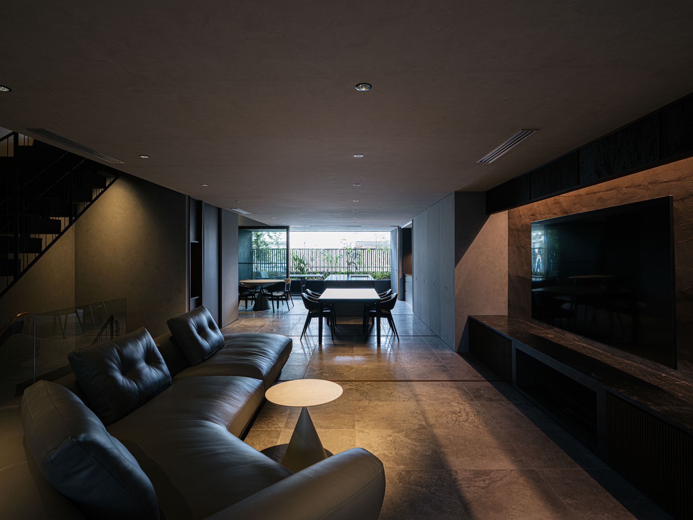 京都のリノベーションモダン住宅のリビング