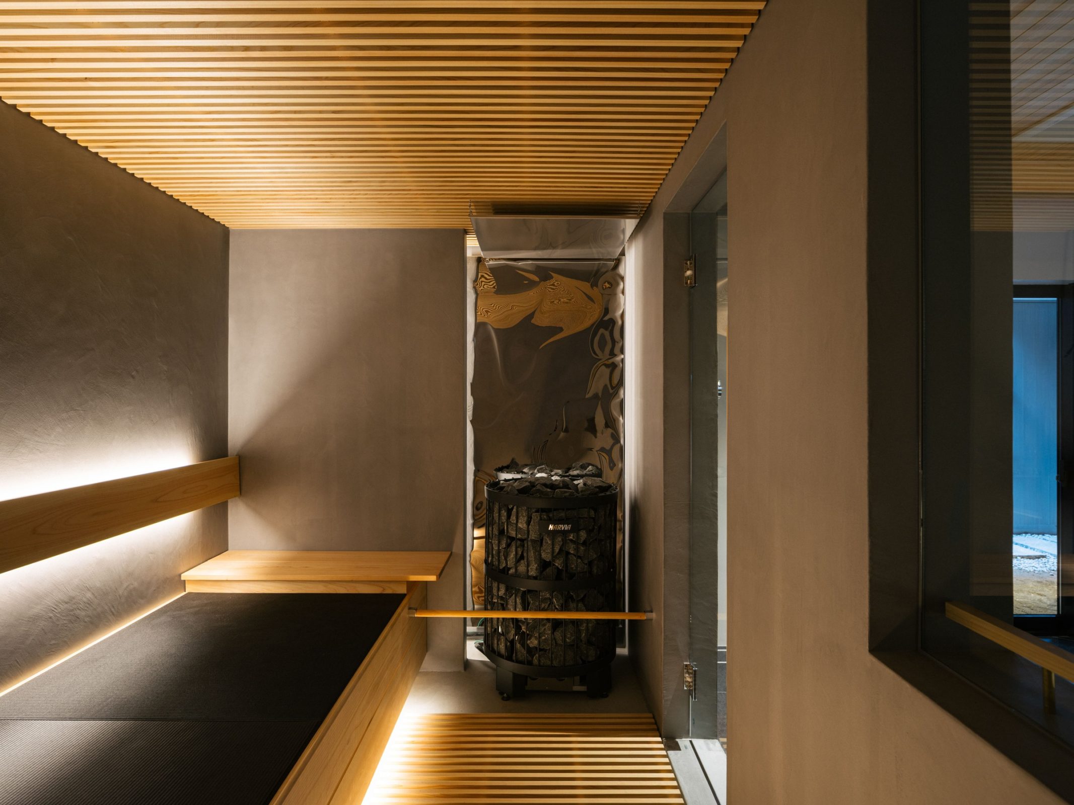 京都のリノベーションモダン住宅のサウナ